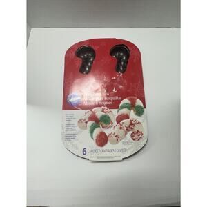 Wilton Candy Cane Doughnut Pan – 6 Cavities – Non-Stick Holiday Bakeware